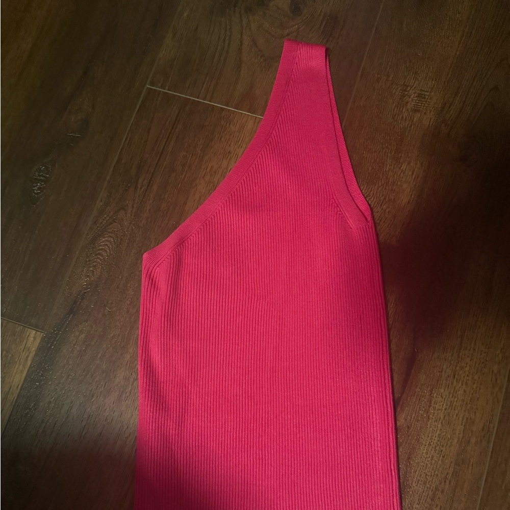 Mango Fuchsia One-Shoulder Tank Top